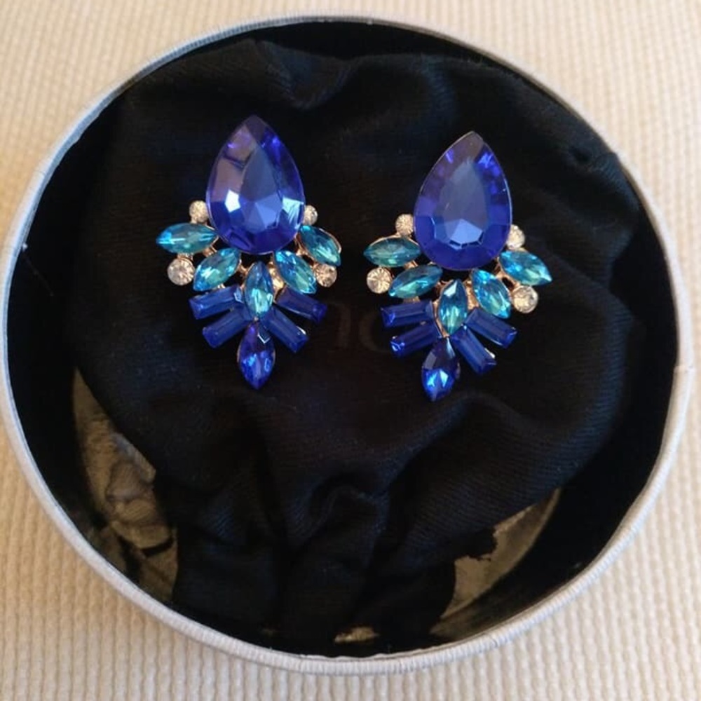 ๐คฉFashion Earrings - Picture 3 of 5